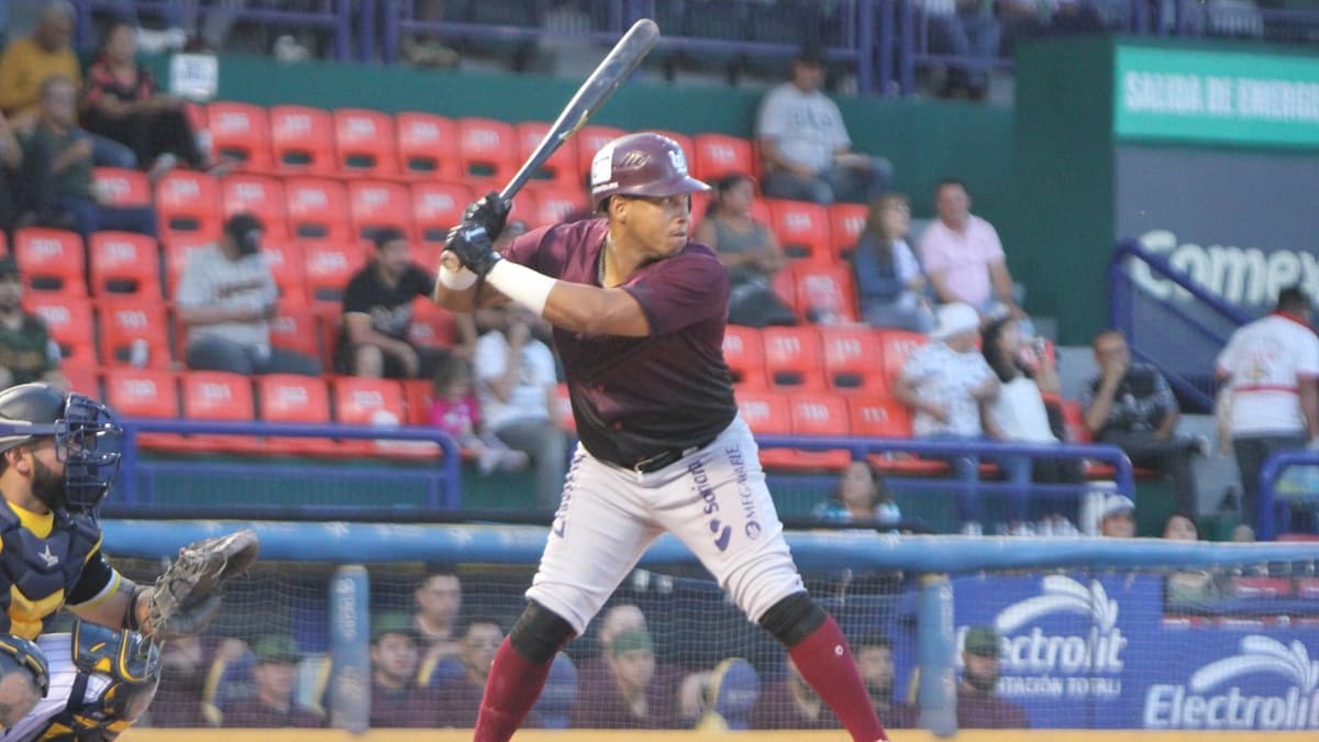Rieleros: La serie se tiñó de guinda