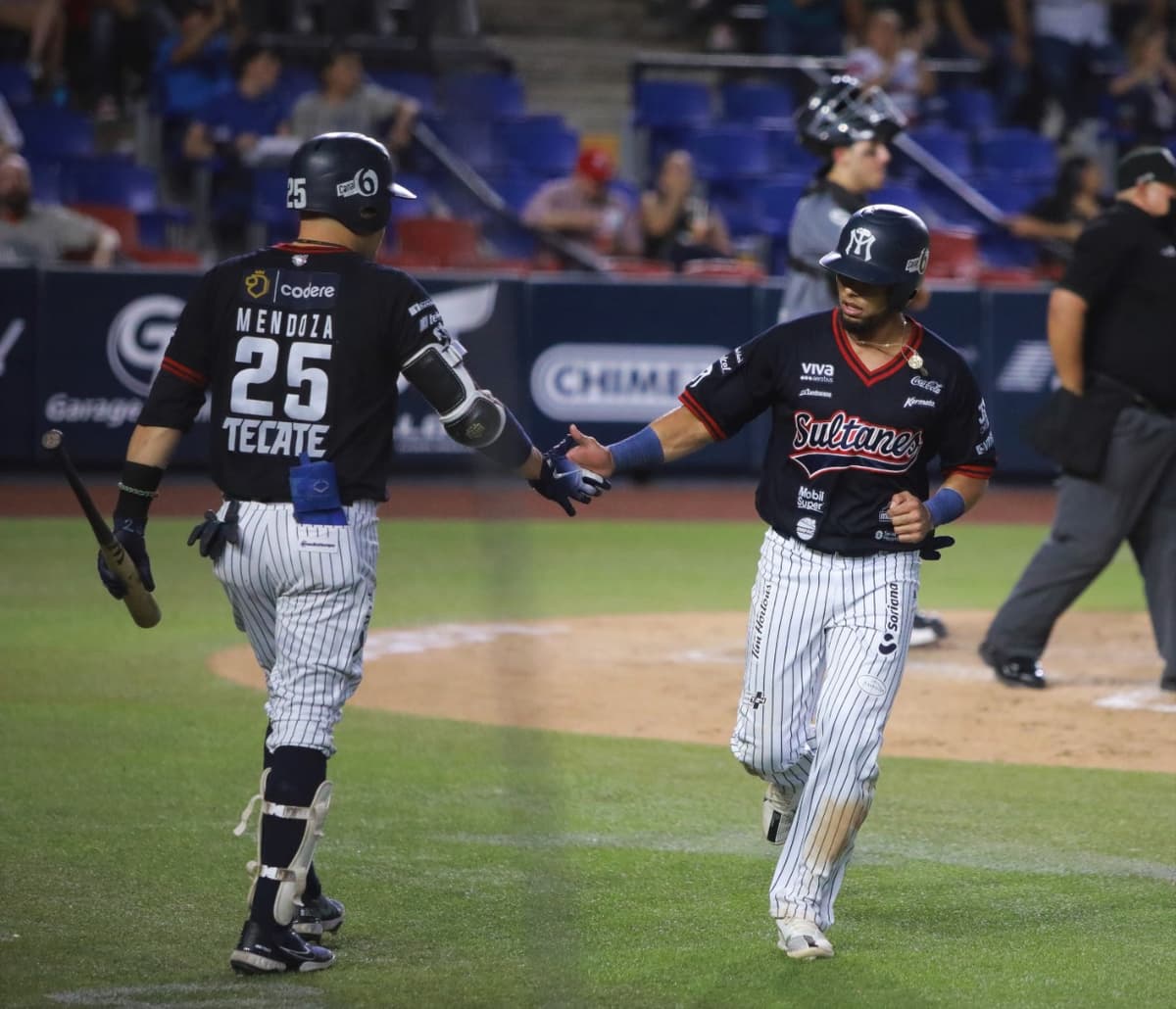 José Cardona brilla en triunfo sobre Mariachis