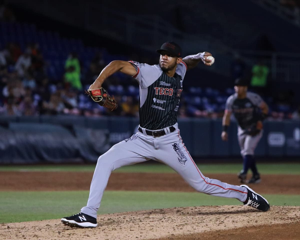 Tecolotes se queda con emocionante juego de 13 entradas