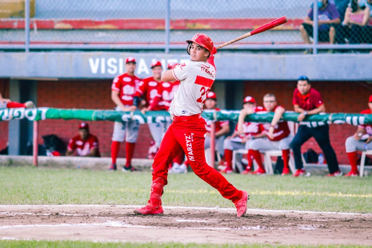 El Águila-Bravos triunfa en el Jara ante Diablos-Oax