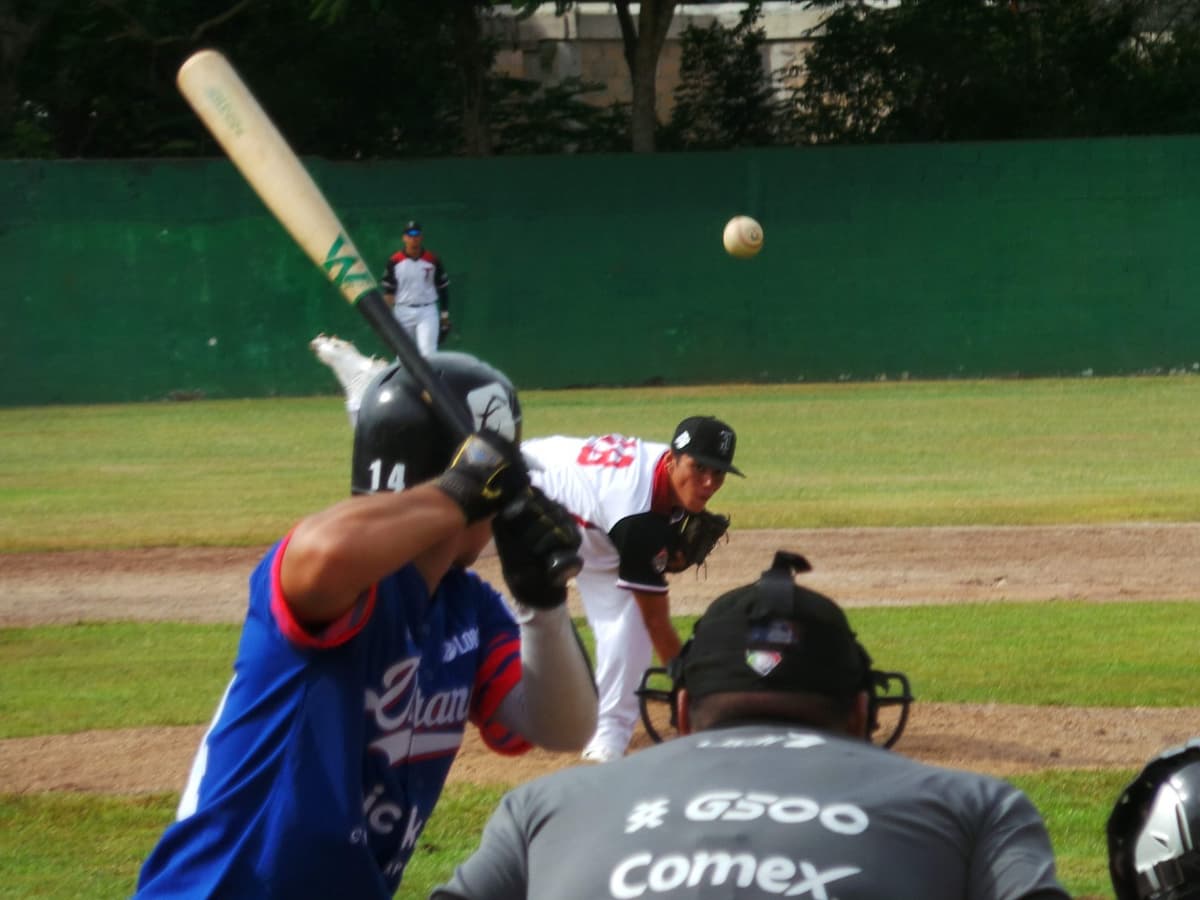 Toros-Rieleros derrota a Generales en el juego inaugural