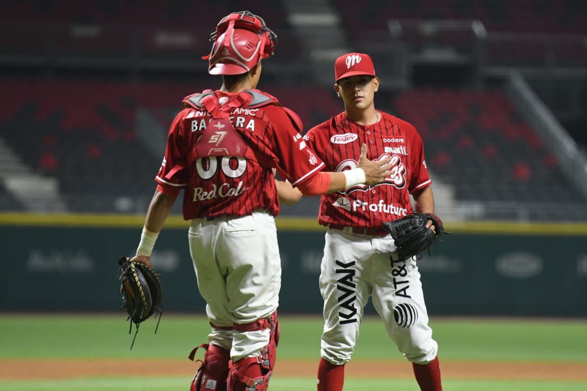 Con sólido pitcheo, Diablos-Guerreros vence a Pericos