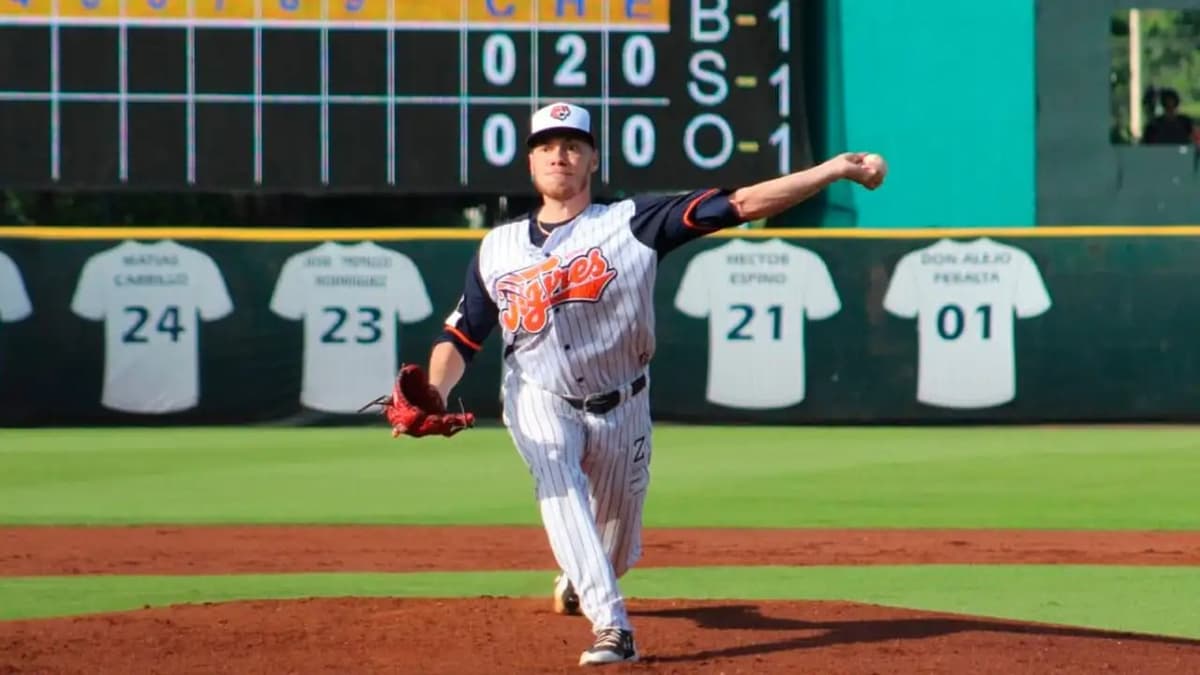 Tyler Alexander se une a los campeones