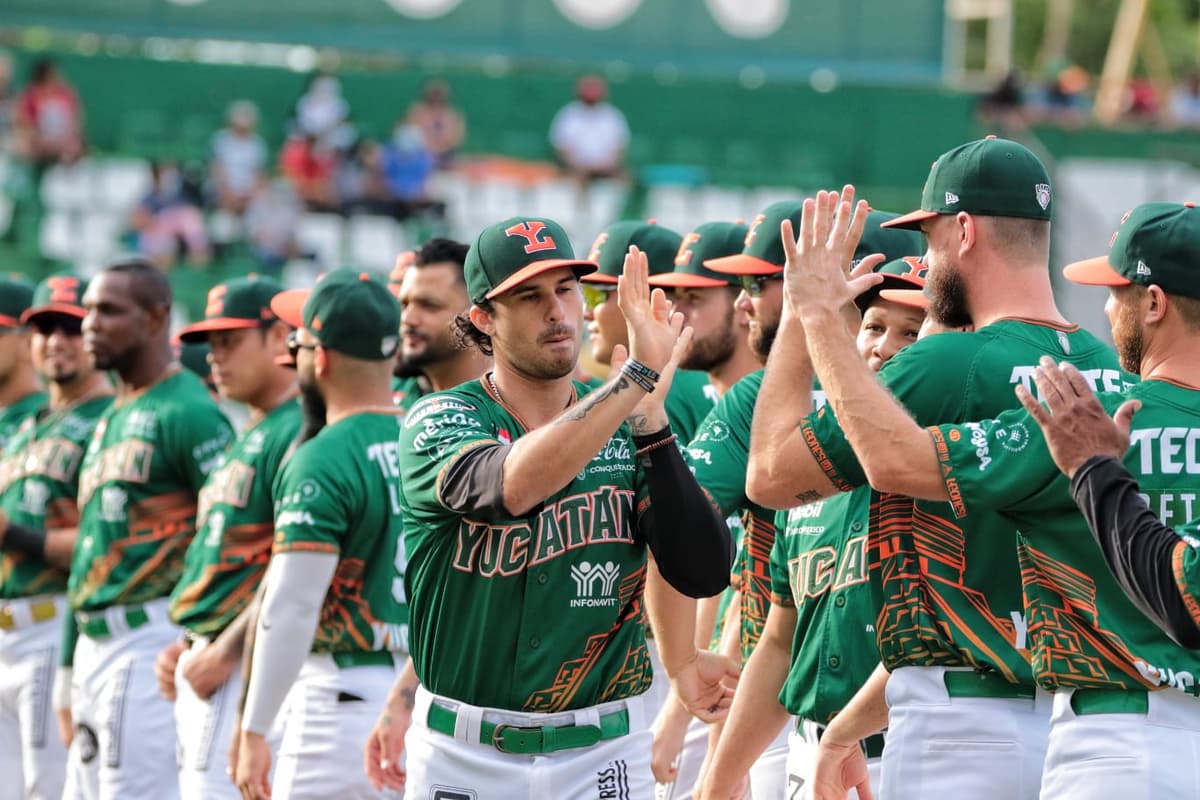 Campeón melenudo firma con equipo de Grandes Ligas