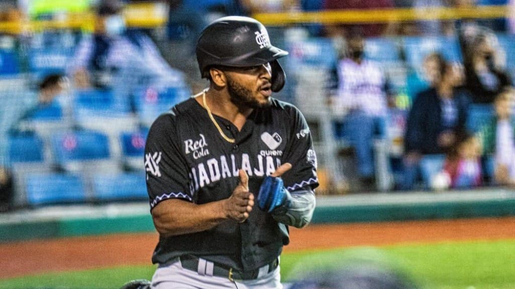 Anthony García está de regreso con Mariachis