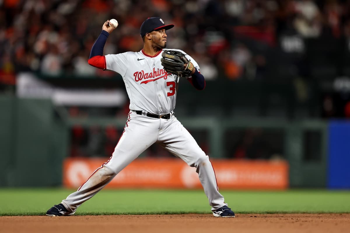 ¡Es oficial! Alcides Escobar jugará con los campeones