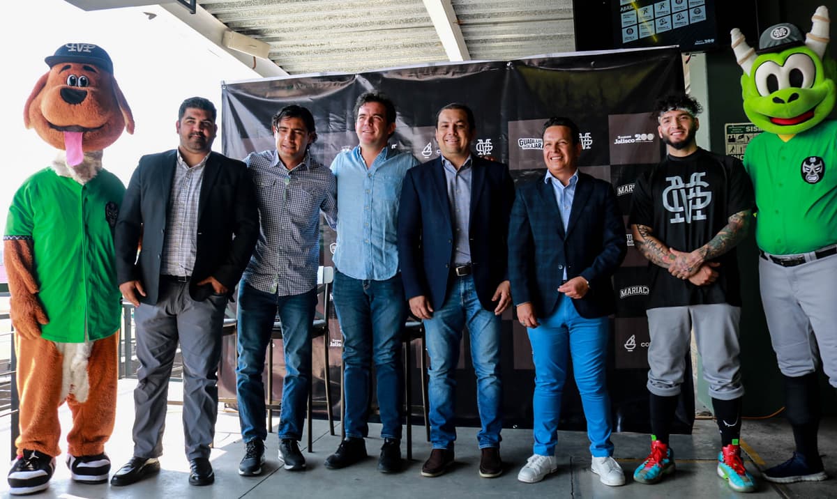 Mariachis hace alianza con Lagos de Moreno