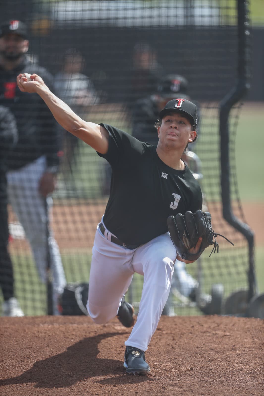 Toros: Adrián Herrera quiere debutar en casa