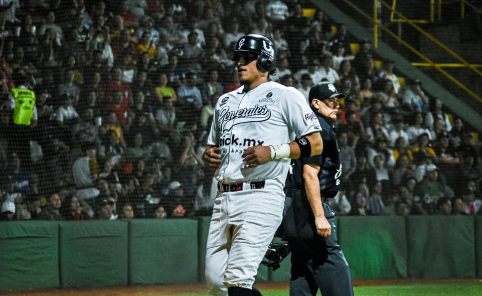 Olloque y Marte comandan triunfo sobre Acereros