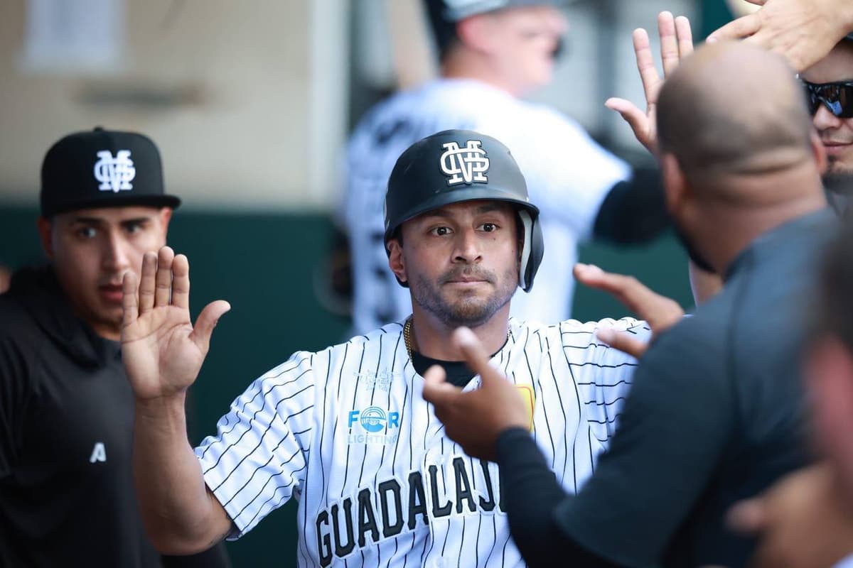 Victoria para Mariachis y la serie se queda en casa