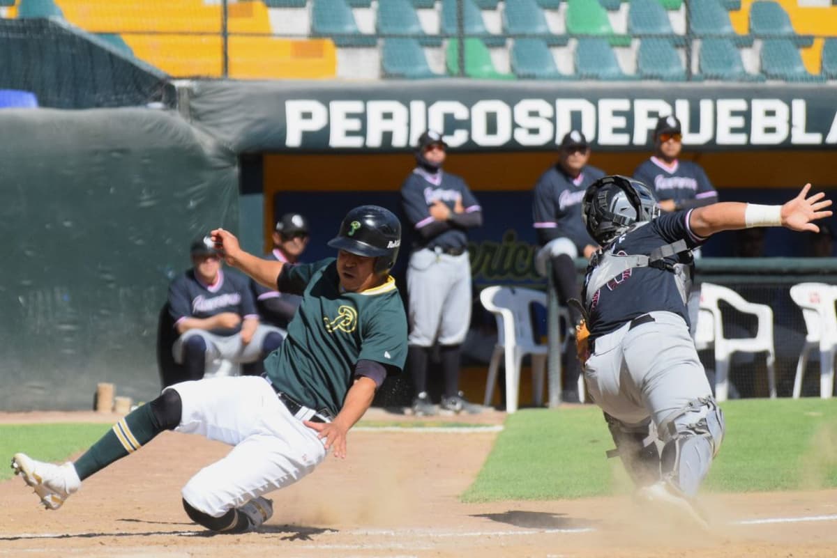 Danny Ortiz luce en triunfo poblano