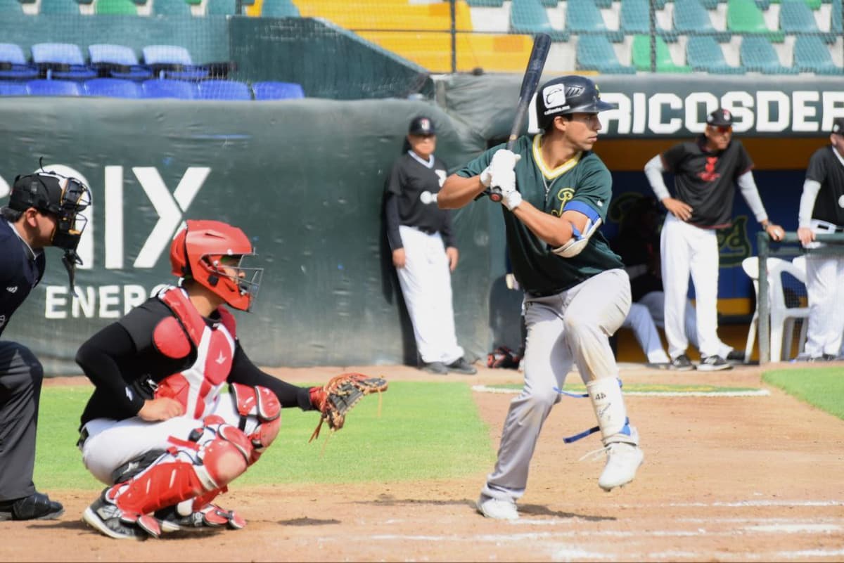 Astados y emplumados reparten honores
