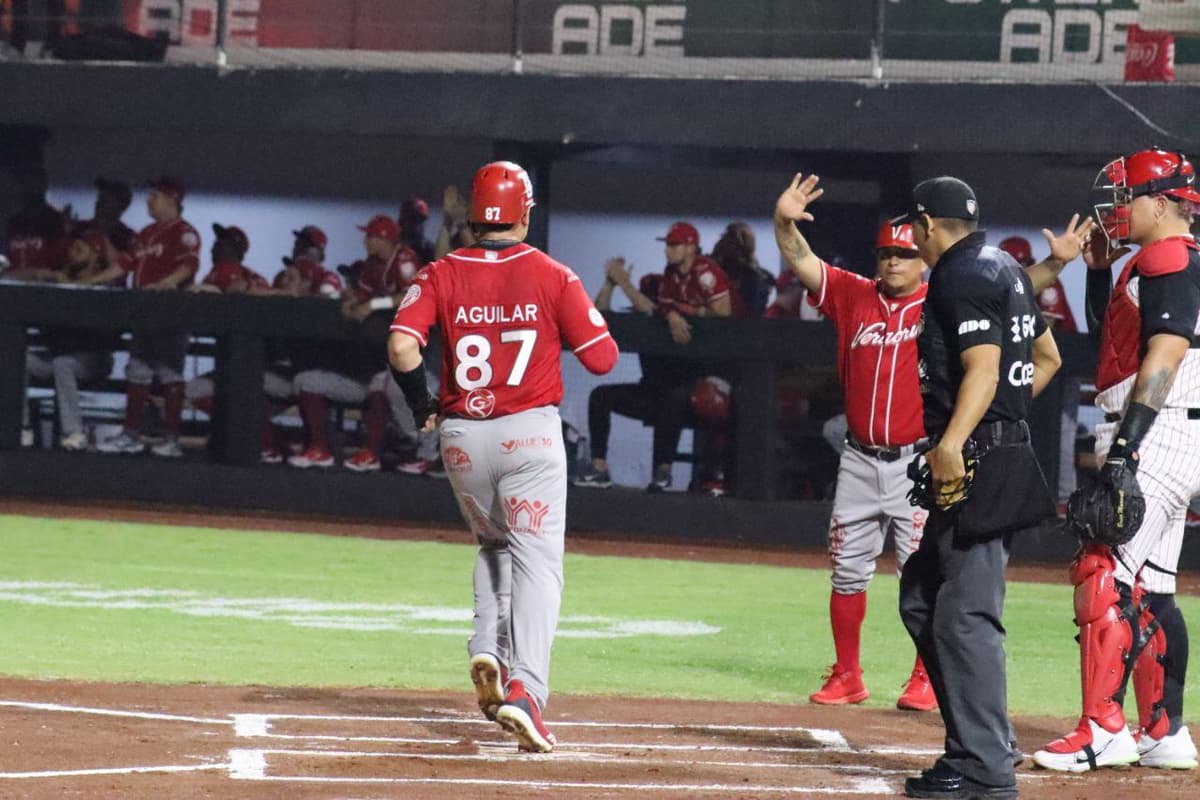 Piratas caen en juego inaugural ante El Águila
