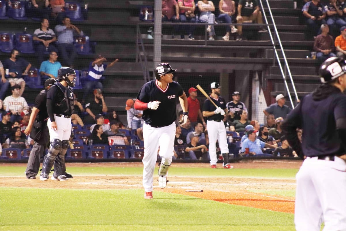 Con batazo de Arturo Rodríguez Tecos deja en el terreno a Sultanes