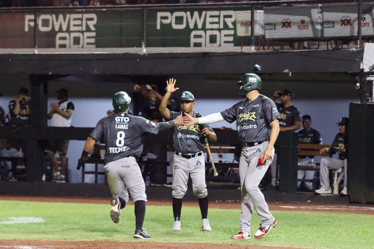 Los Bravos armaron tres rallies grandes para vencer a Campeche