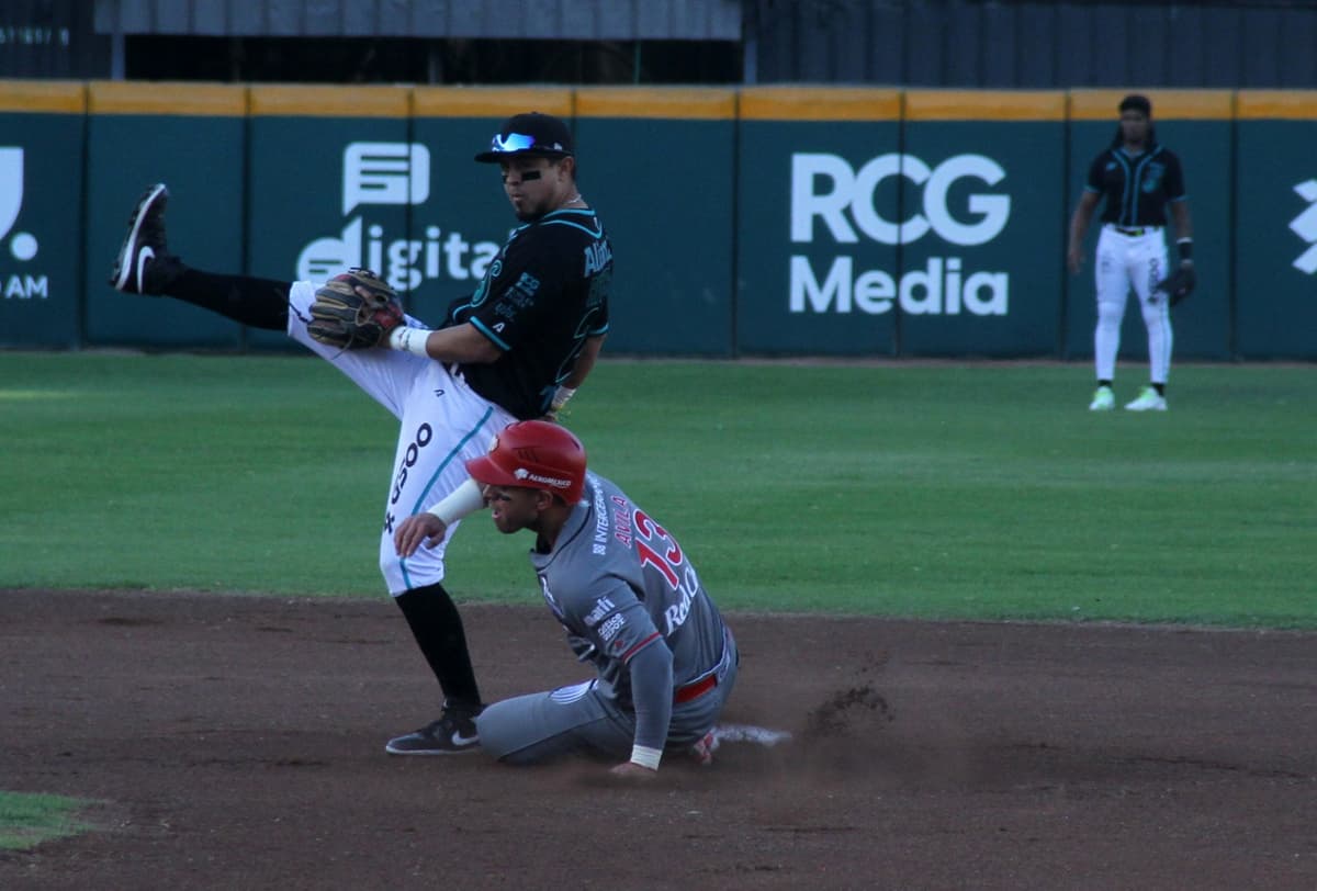 Diablos rescata el de la honra al ganar en 10 entradas a Saraperos
