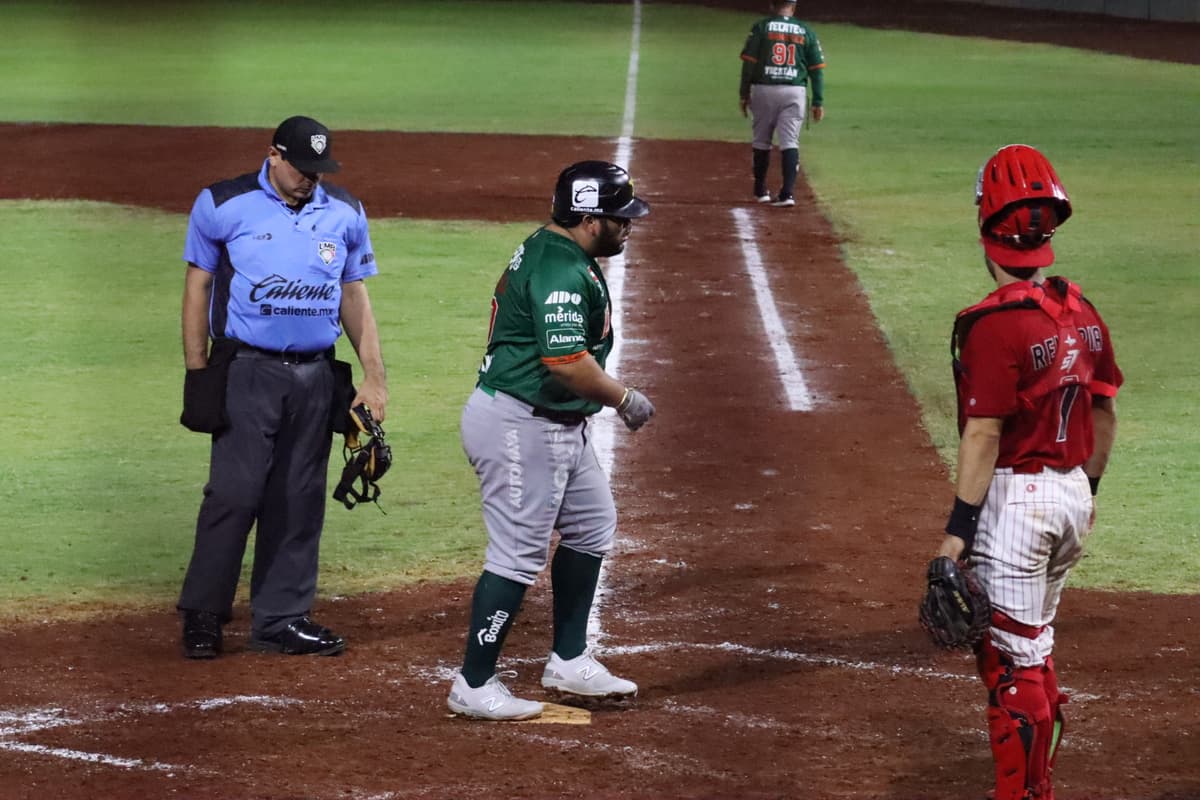 Los Leones de Yucatán emparejan la serie