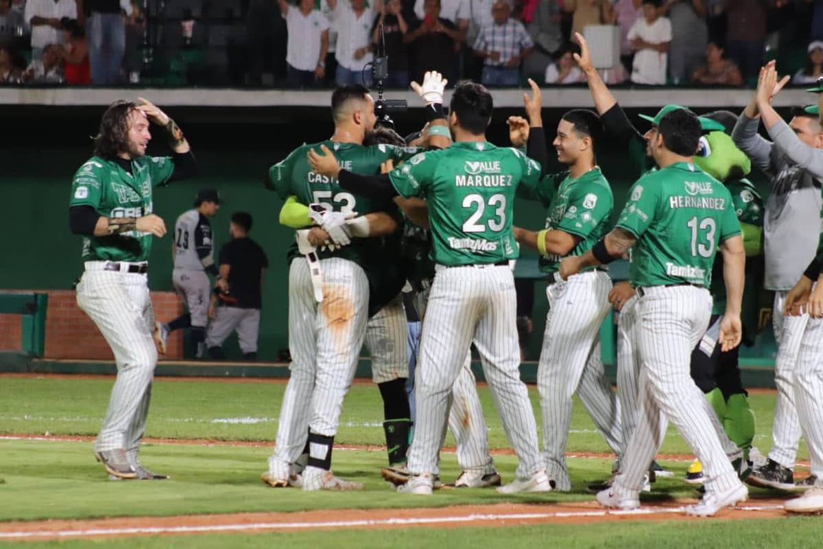 Jesse Castillo deja tendidos a Sultanes