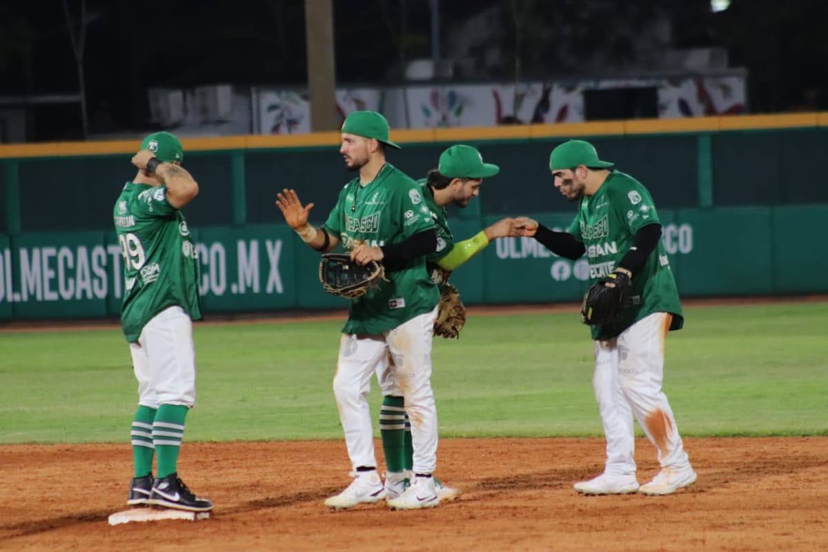 Alberto Carreón produce cinco y Olmecas frena a Monclova