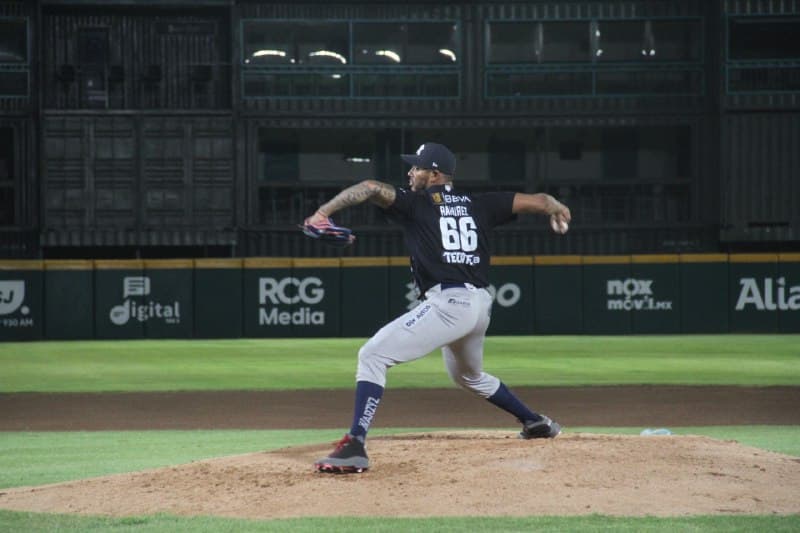 JC Ramírez lanzó juego completo en triunfo de Sultanes