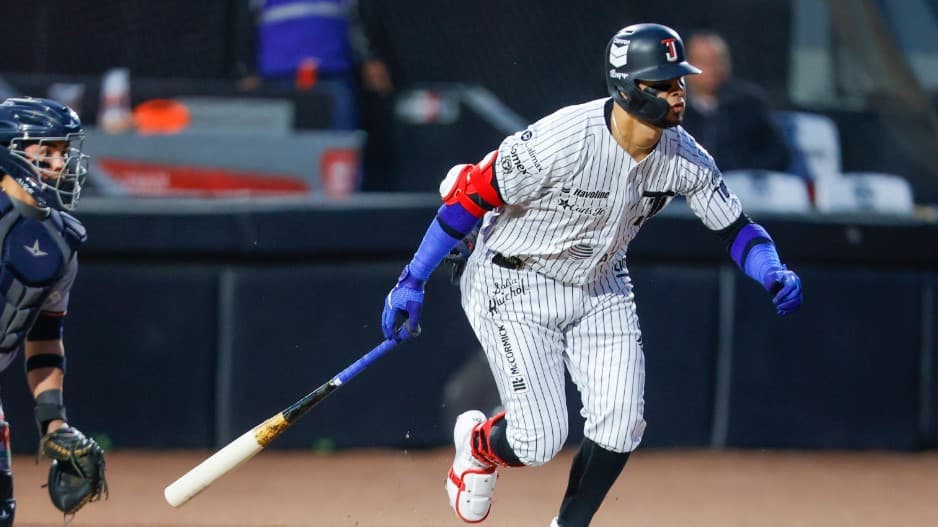Embisten a los felinos en el primero de la serie