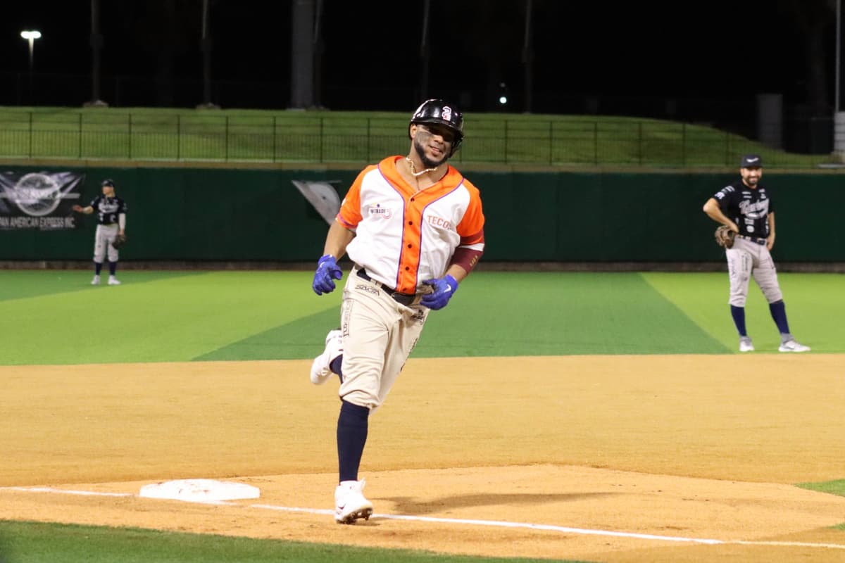 Tecos vuelven al triunfo con blanqueada combinada sobre Sultanes