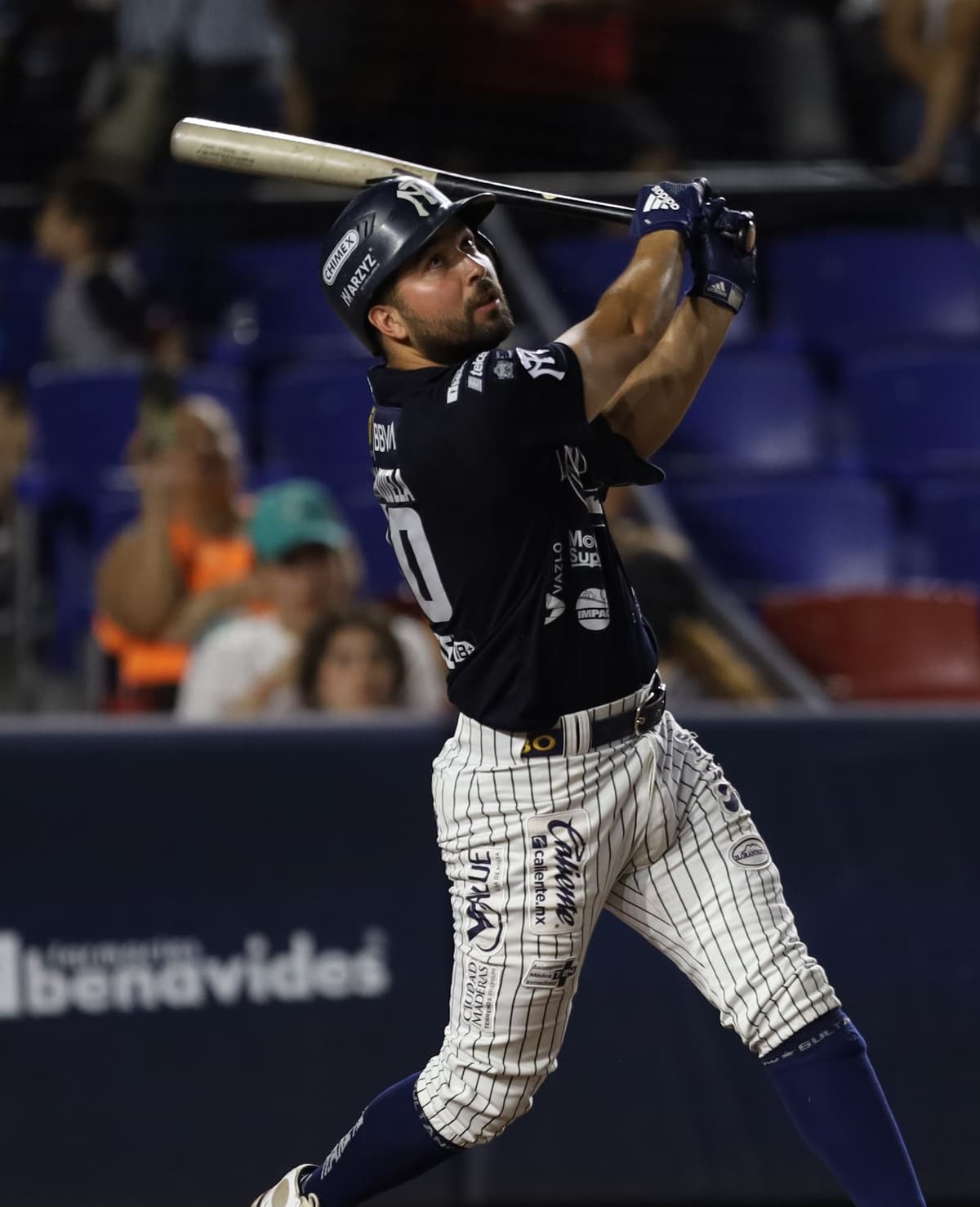 Gran jornada ofensiva de Sultanes para vencer a Pericos