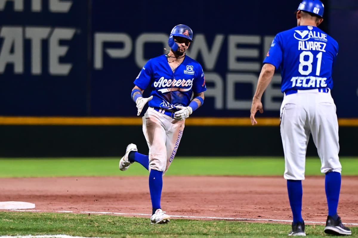 Cuadrangulares de Iván Castillo y Juan Pérez dieron triunfo a Acereros