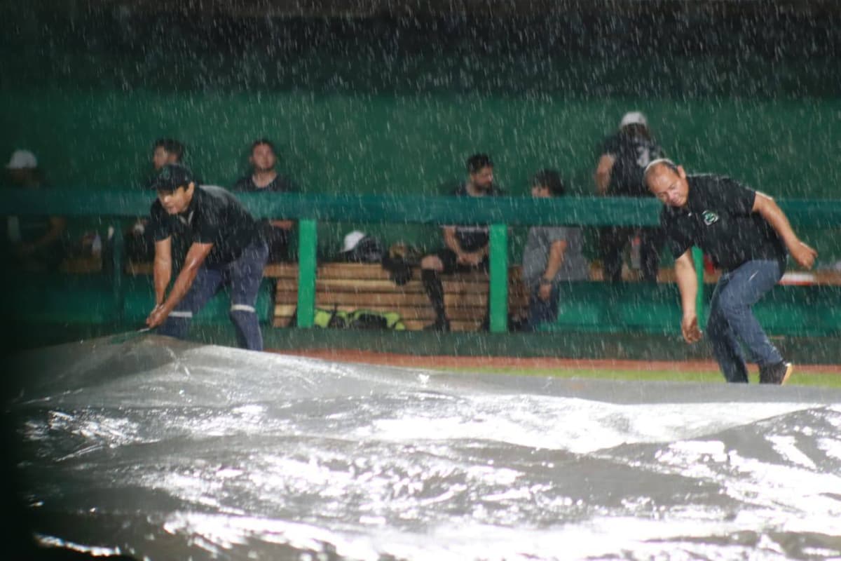 La lluvia detiene arranque de serie en el Centenario