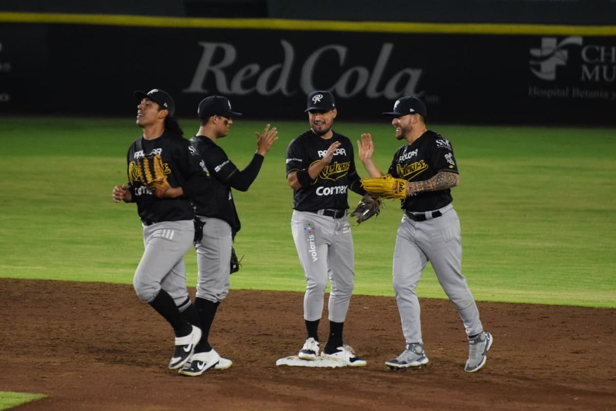Cae Pericos en el segundo de la serie