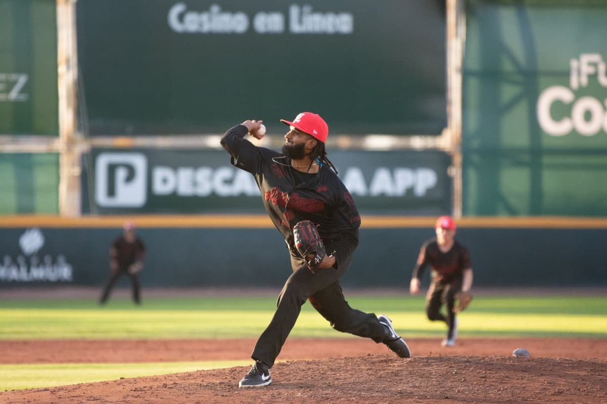 UL se lleva la serie con su primera blanqueada del año