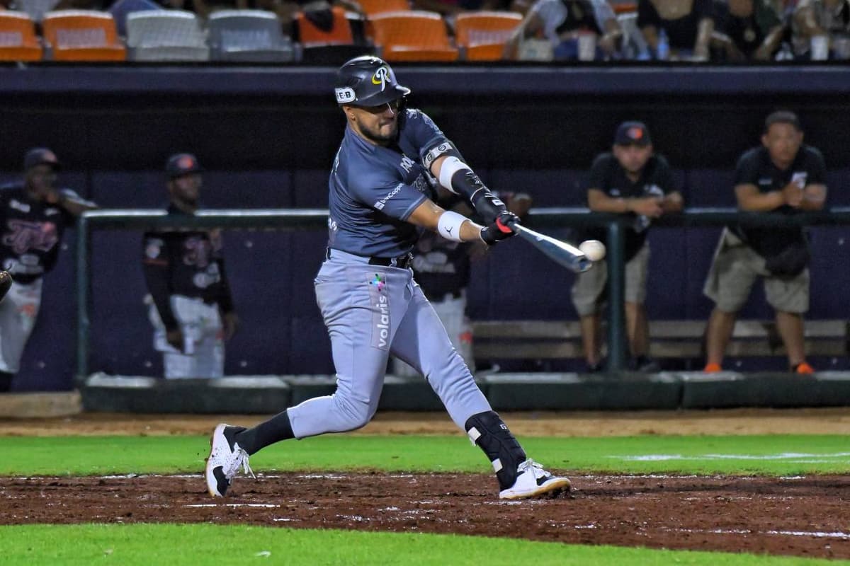 Rieleros se adelanta en la serie
