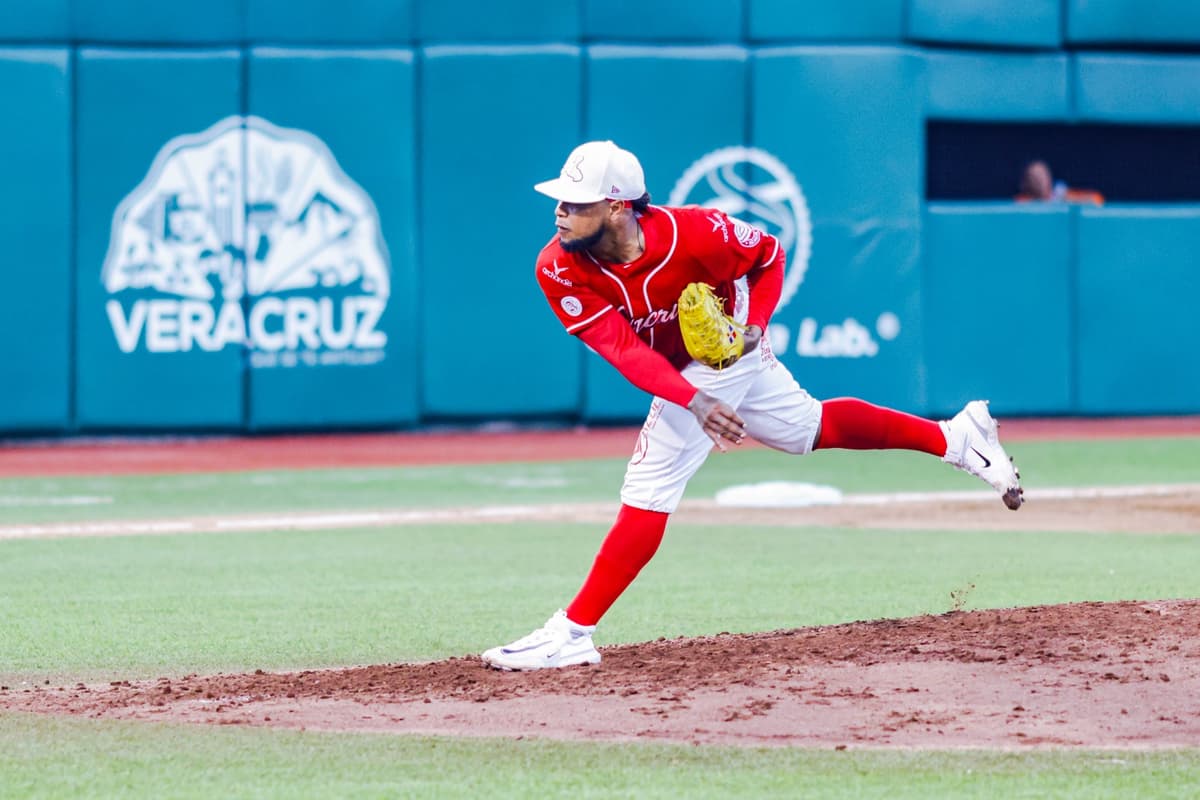 El Águila blanquea y gana serie a Oaxaca