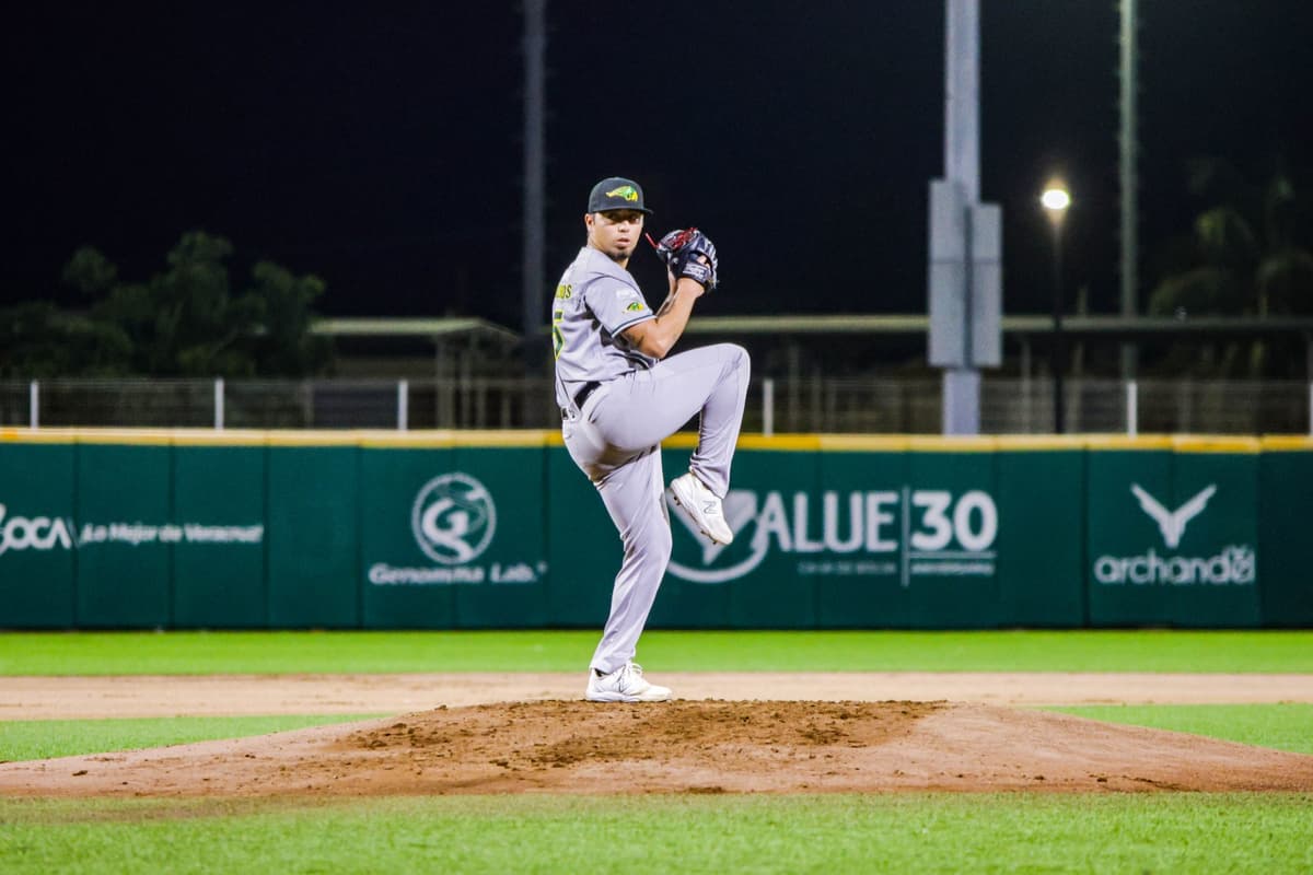 Pericos le cuelga nueve ceros a los jarochos