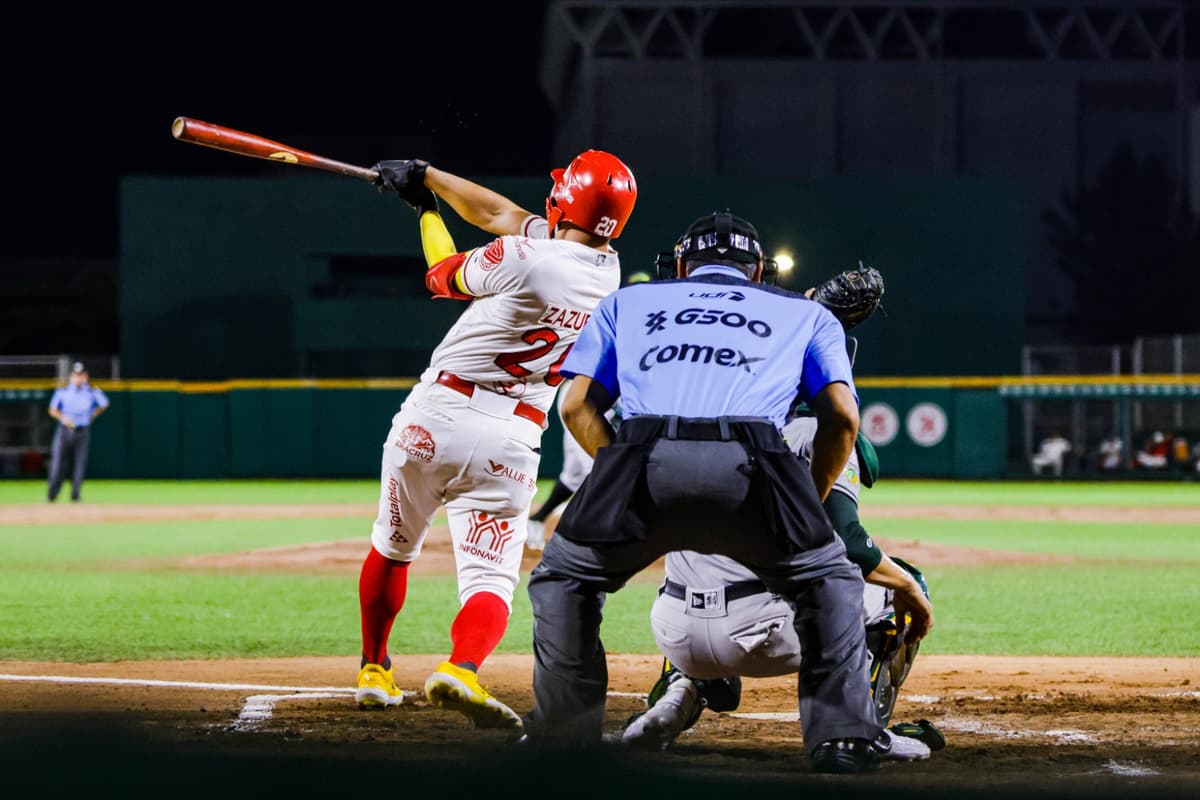 El Águila deja regado a Pericos