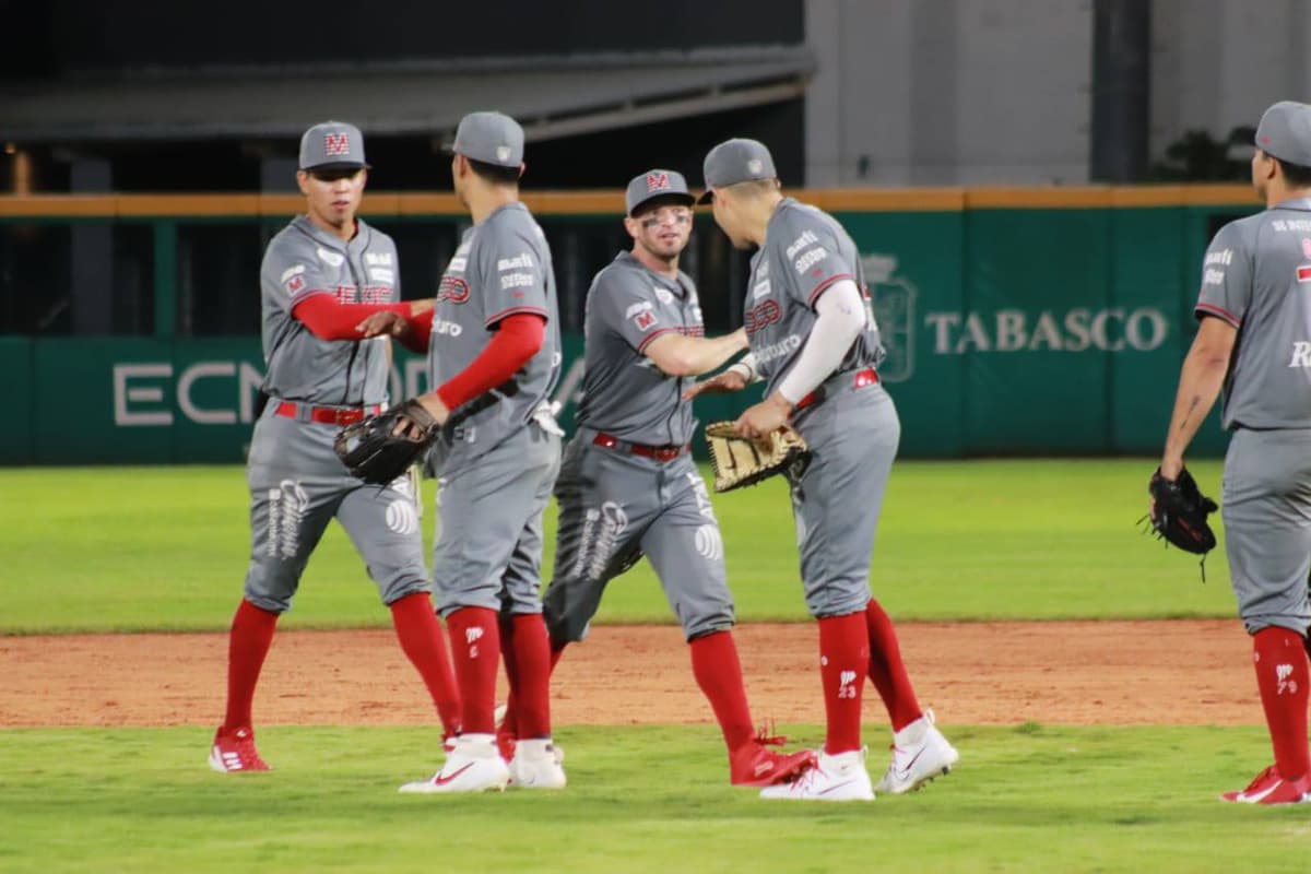 Diablos Rojos iguala serie atacando temprano