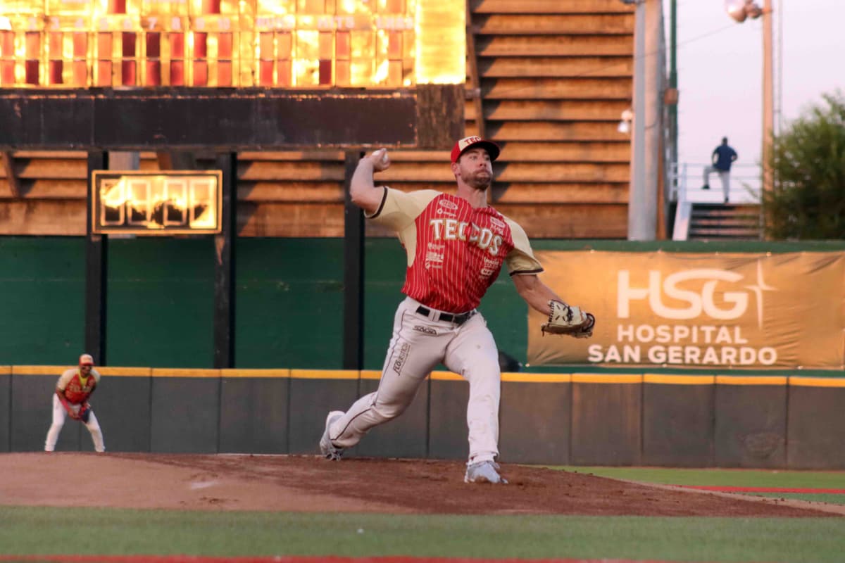 Reacciona Tecos ante pitcheo abridor rival y se lleva el primero 10-3 sobre Monclova
