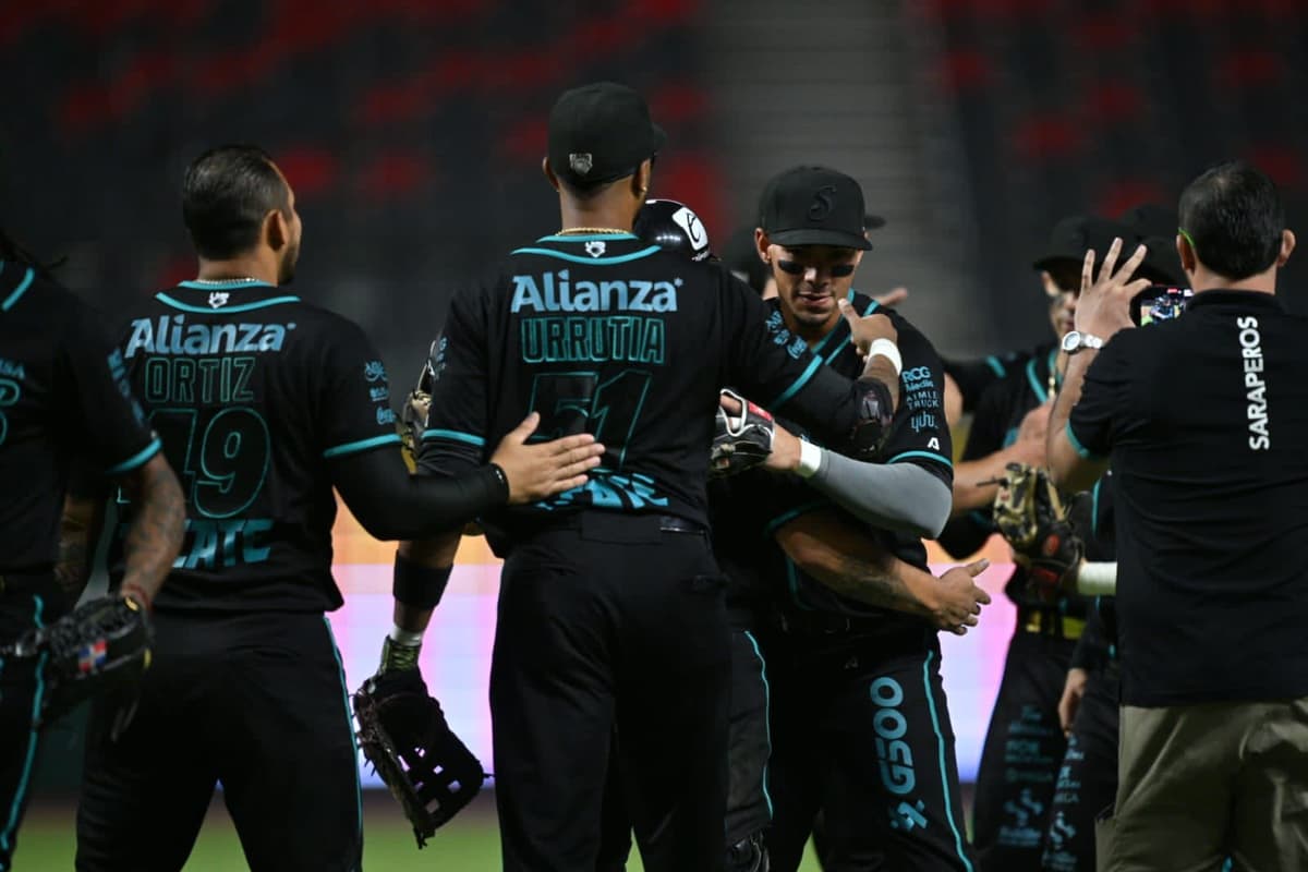 Saraperos gana el primer juego de la serie