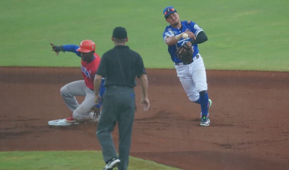 BCL: Rally en la quinta entrada para el segundo triunfo de los Caimanes