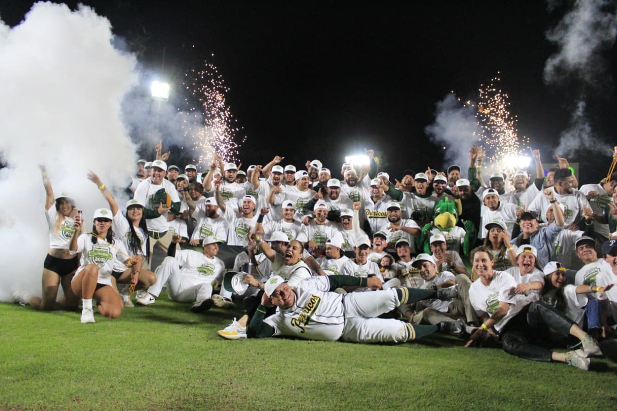 Pericos campeones de la Zona Sur