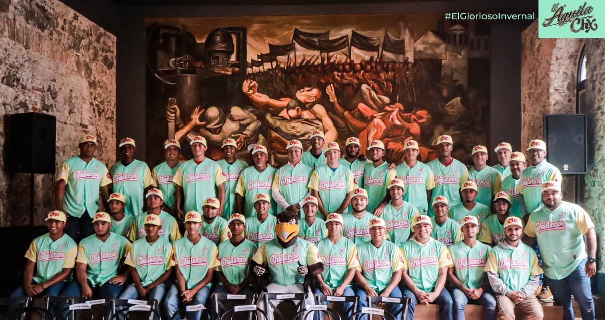 El Águila rinde tributo a ciudad de Xalapa