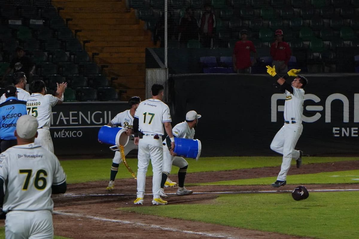 Castañeda dejó en el terreno a los Guerreros