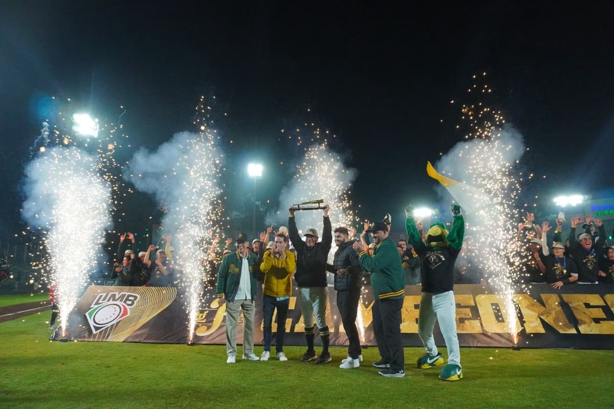 LIM: ¡Voltereta en la octava entrada y bicampeonato emplumado en la Liga Invernal Mexicana!