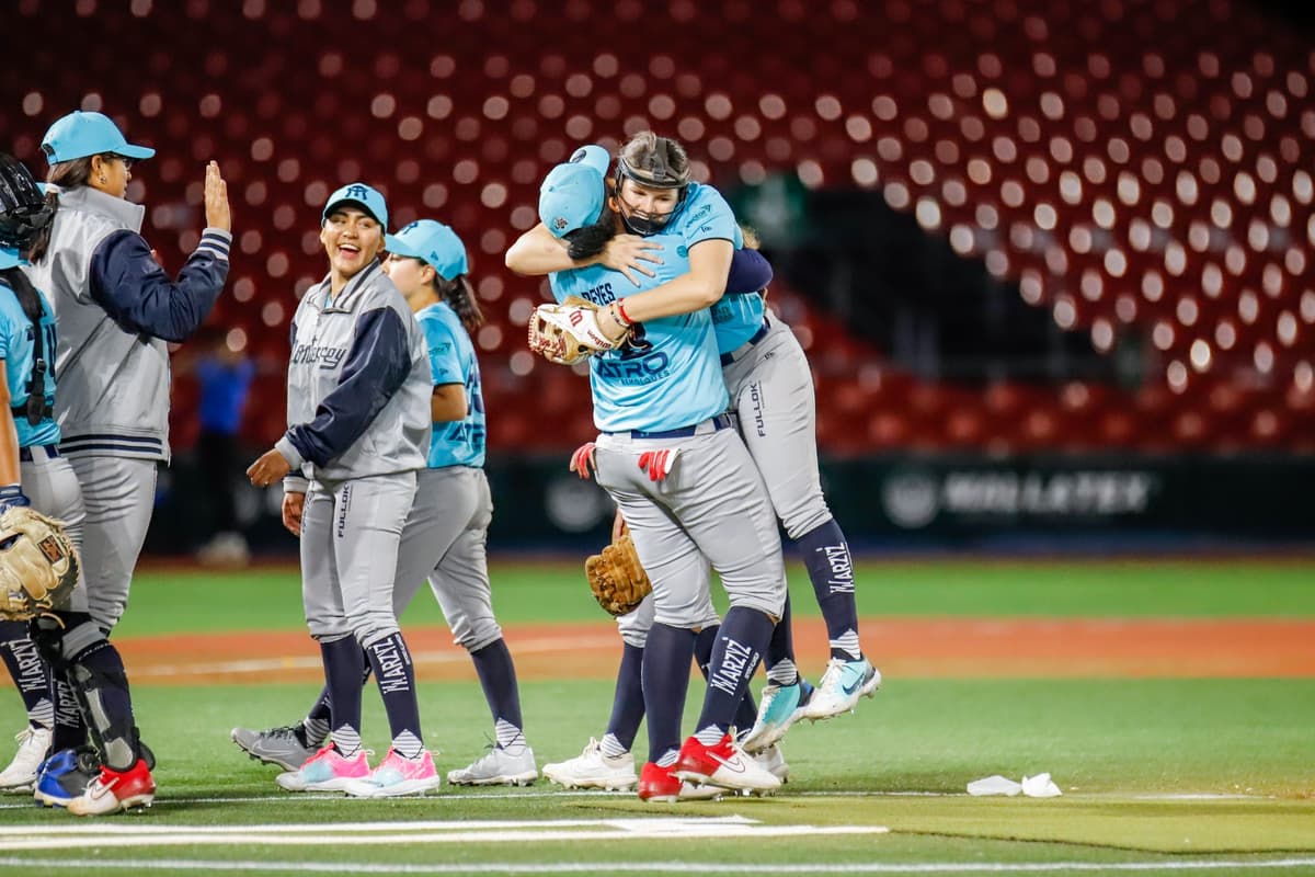 ¡Juego sin hit ni carrera de Yanina Treviño!
