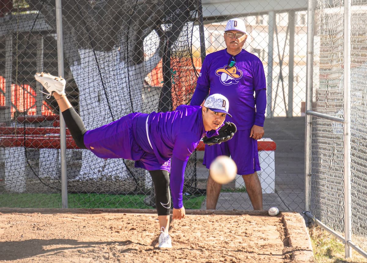 Reportan Ángel Padrón y Félix Doubront con Dorados