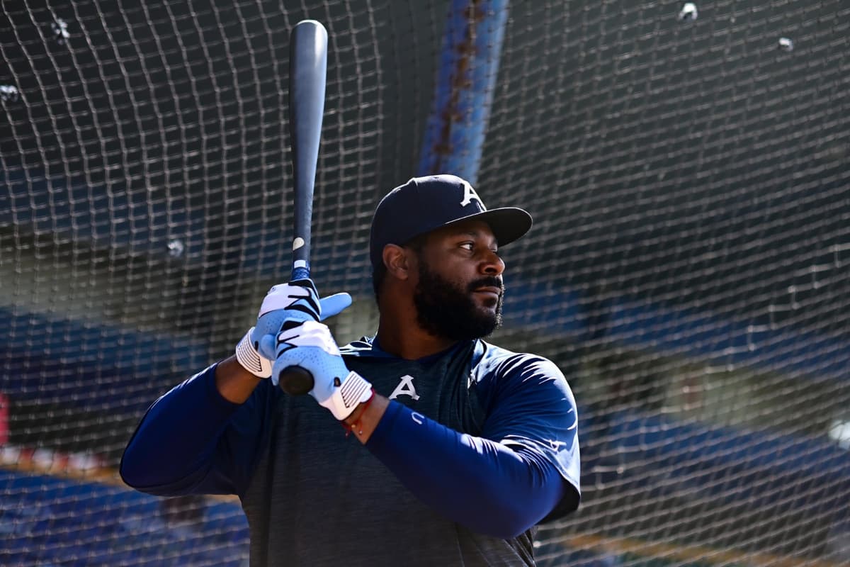 Chris Carter reporta a la pretemporada