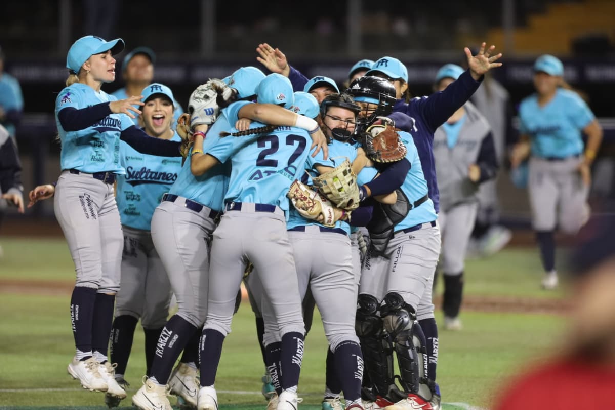 ¡Sultanes Femenil está en la Serie De La Reina!