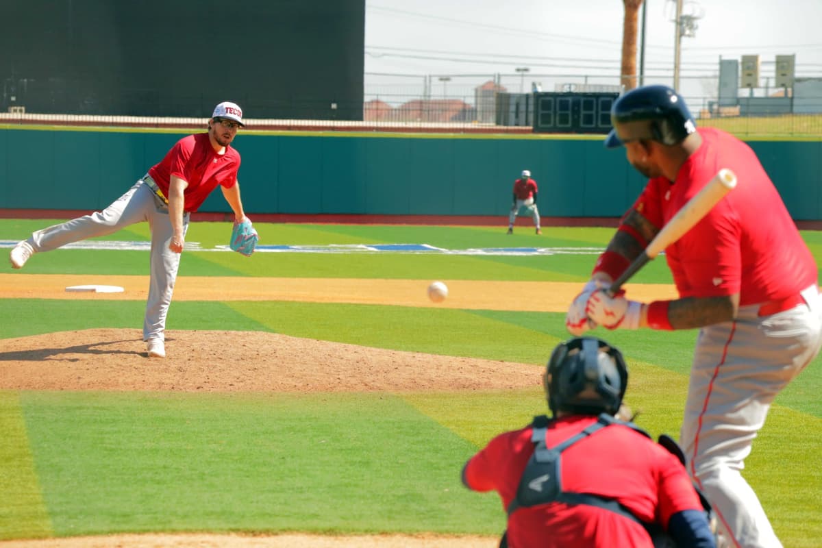 Realizan Tecos primer juego interescuadras