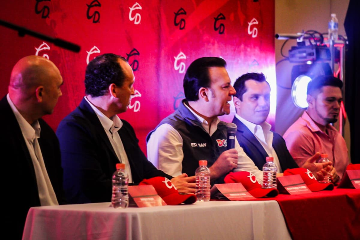 Presentan oficialmente a Caliente de Durango