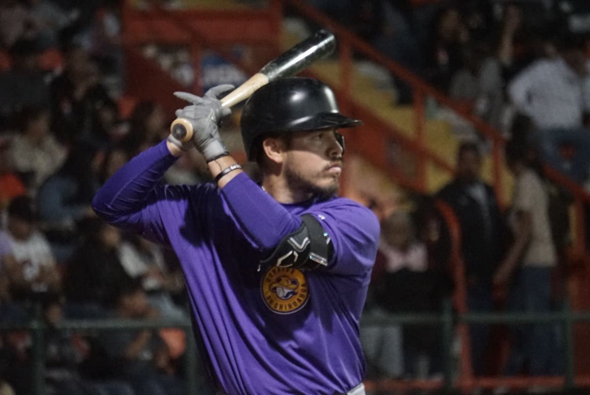 Dorados dominan al representativo de Delicias